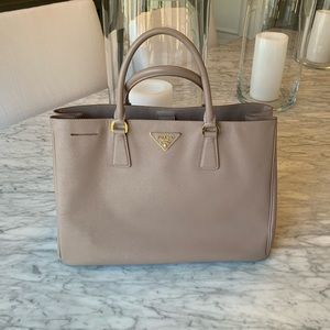 Fabulous Large Prada Saffiano bag